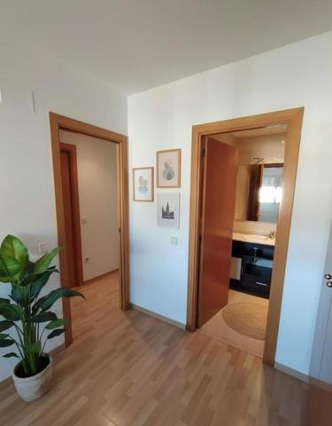 Piso en venta en Girona, Gironès photo 0