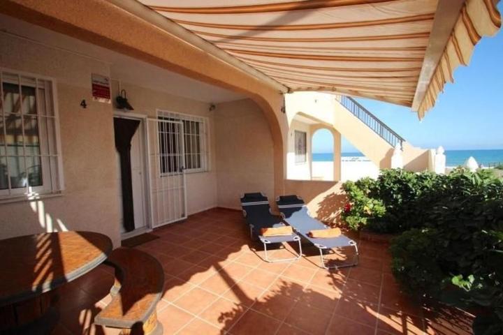 Bungalow en venta en Torrevieja, Los Europeos photo 0