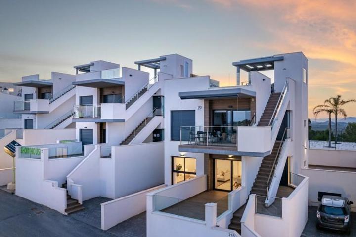 Bungalow en venta en San Miguel de Salinas, Ciudad de las comunicaciones photo 0