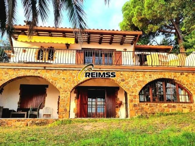 Casa en venta en Calonge photo 0