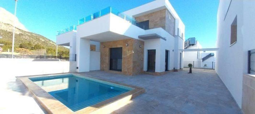 Chalet en venta en Polop, Alberca photo 0