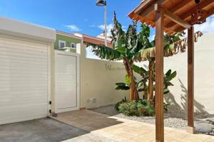 Chalet en venta en Fasnia, Avenida Los Roques, 38570 photo 0