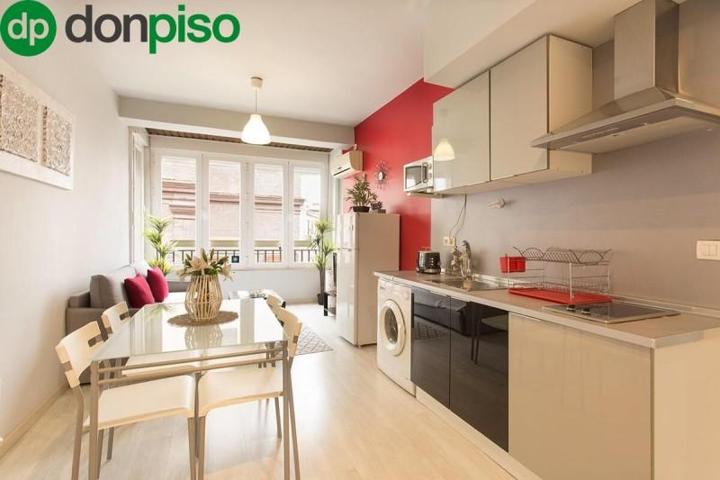 Piso en venta en Granada, Centro photo 0