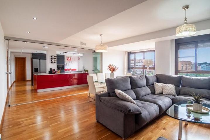 Piso en venta en Alicante, Pau I photo 0