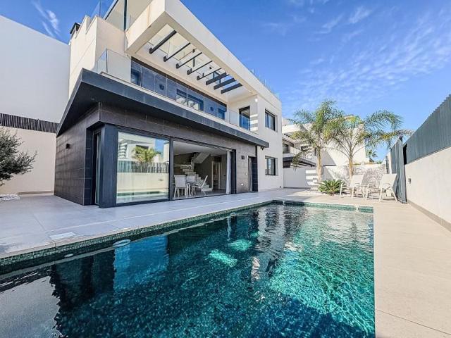 Chalet en venta en Algorfa photo 0