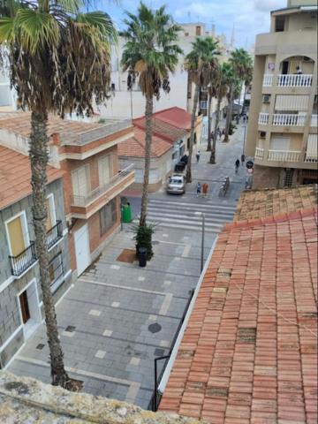 Piso en venta en Torrevieja, Torrevieja photo 0