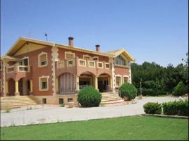 Chalet en venta en Yecla, Yecla photo 0
