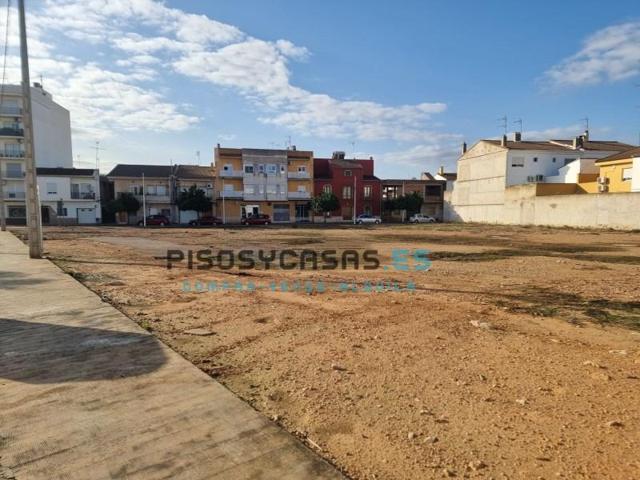 Terreno en venta en Llombai photo 0