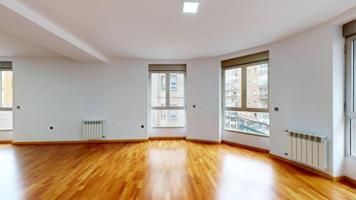 Apartamento en venta en Murcia, Centro photo 0