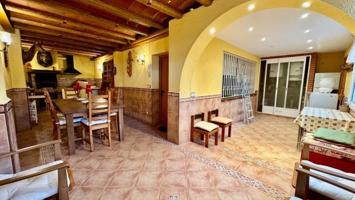 Casa en venta en Sant Just Desvern, La Plana - Bellsoleig photo 0