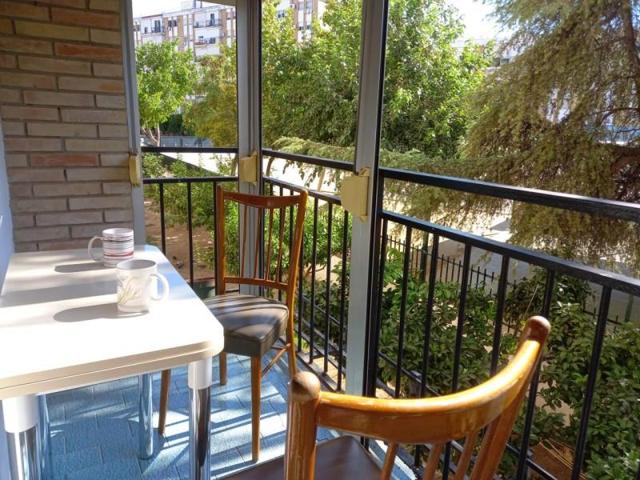 Piso en alquiler en Sevilla, Calle Verano, 41009 photo 0