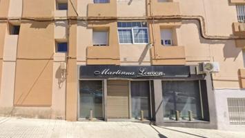 Local comercial en venta en Algeciras, Centro photo 0