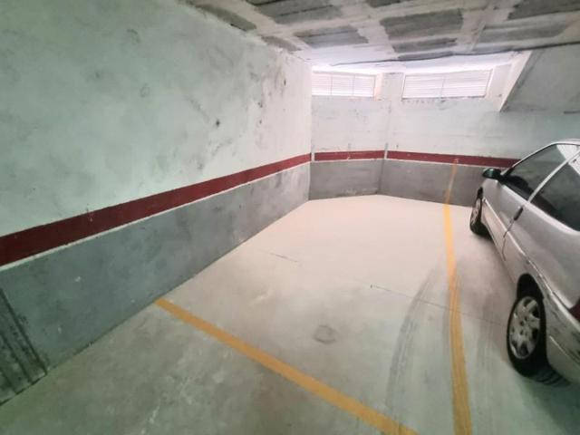 Garaje en venta en Torredembarra, CENTRE photo 0