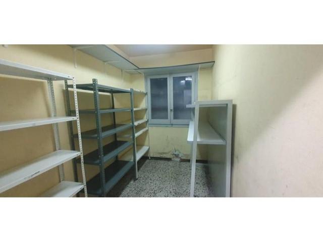 Local comercial en venta en Barcelona, El Camp de l'Arpa del Clot photo 0