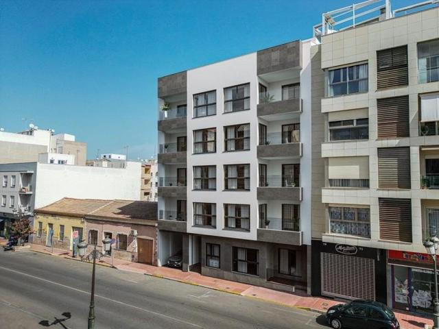 Apartamento en venta en Guardamar del Segura photo 0