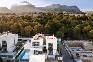 Chalet en venta en La Nucia, San rafael photo 0