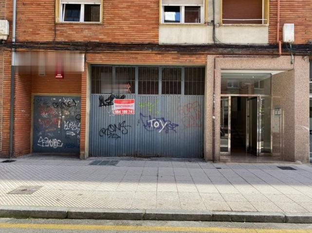 Local comercial en venta en Oviedo, Oviedo photo 0