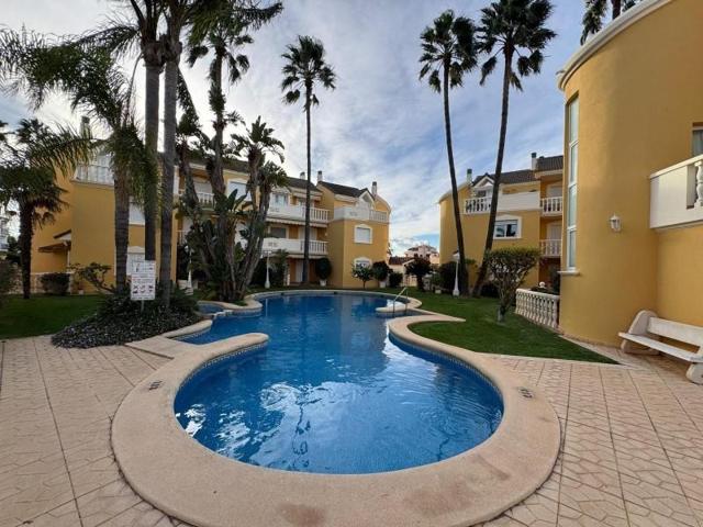 Bungalow en venta en Denia, Las marinas photo 0