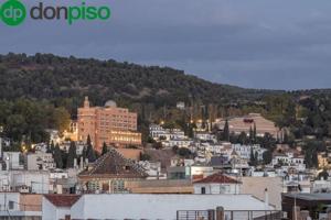 Duplex en venta en Granada, Centro photo 0