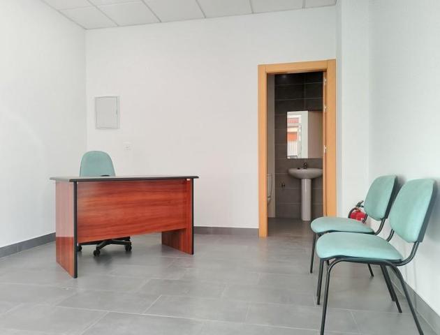 Local comercial en alquiler en Armilla, Campo de Fútbol photo 0