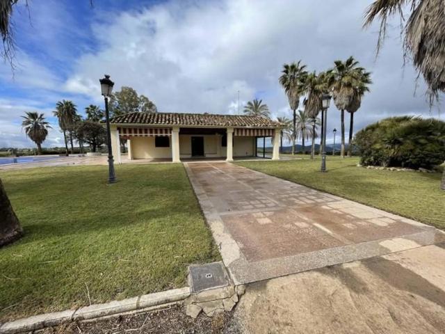 Chalet en venta en Córdoba, Cordoba photo 0