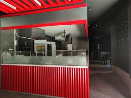 Local comercial en venta en Badalona, Centro photo 0