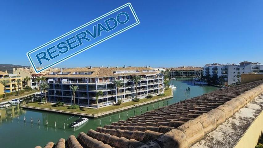 Aticos en venta en Sotogrande, Sotogrande Marina photo 0