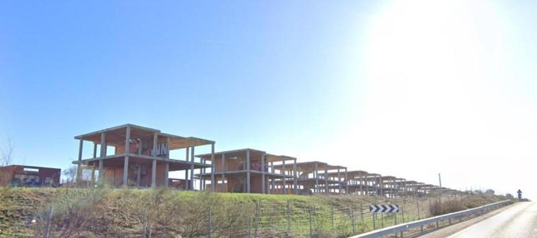 Edificio en venta en Valdeaveruelo, Urbanizacion Sotolargo photo 0