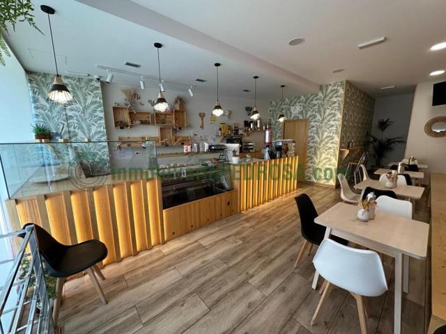 Local comercial en venta en Poio, San juan de poio photo 0