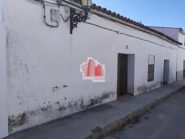 Casa en venta en Higuera la Real, Higuera La Real photo 0