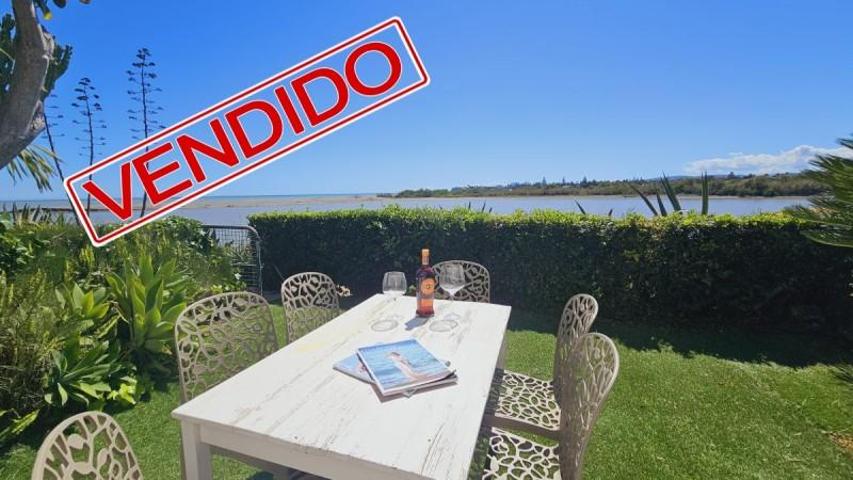 Adosada en venta en Sotogrande, Sotogrande Playa photo 0