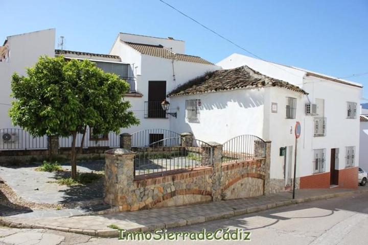 Casas de pueblo en venta en Algodonales, Algodonales photo 0