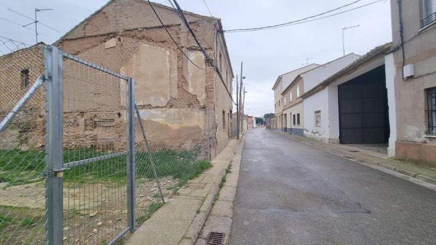 Terreno en venta en Utebo, Casco antigüo photo 0
