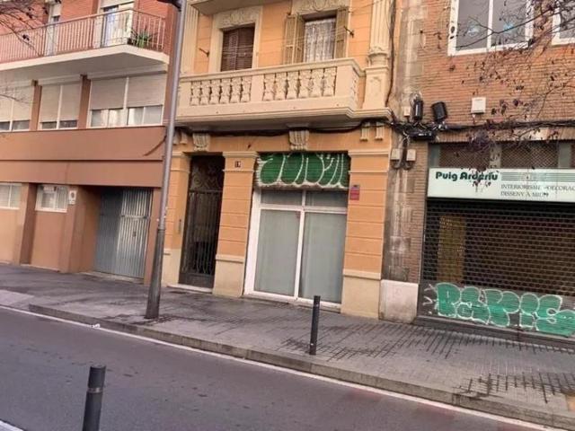 Local comercial en venta en Barcelona, La Marina del Port photo 0