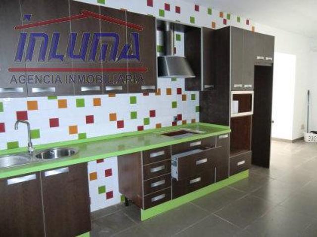 Casa en venta en Jerez de los Caballeros, Los Martires photo 0