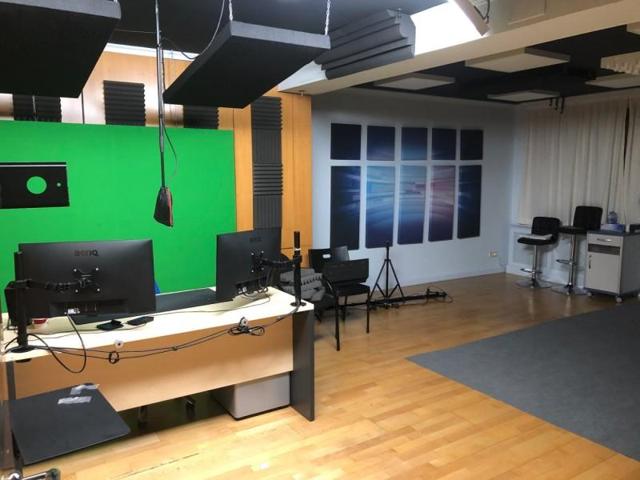 Nave industrial en venta en Mataró, Cerdanyola photo 0