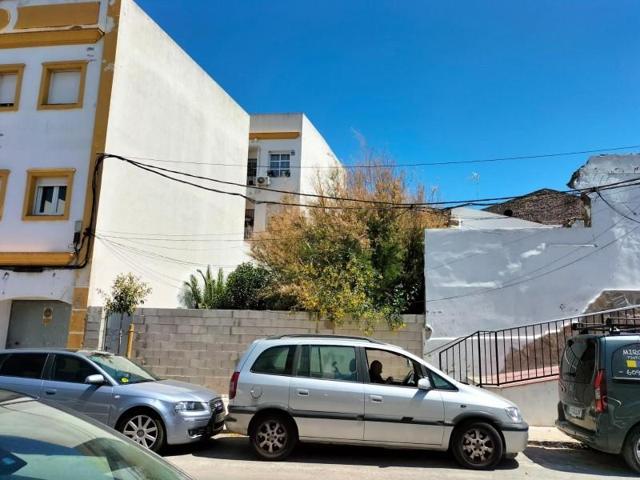Terreno en venta en Chiclana de la Frontera, Avenida la libertad photo 0