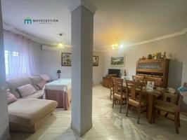 Casa en venta en Ubrique, LA TRINIDAD photo 0