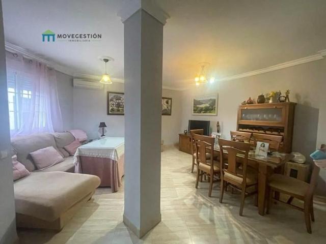 Casa en venta en Ubrique, LA TRINIDAD photo 0