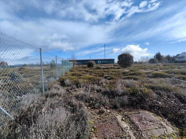 Terreno en venta en Garrafe de Torío, Garrafe de Torío photo 0