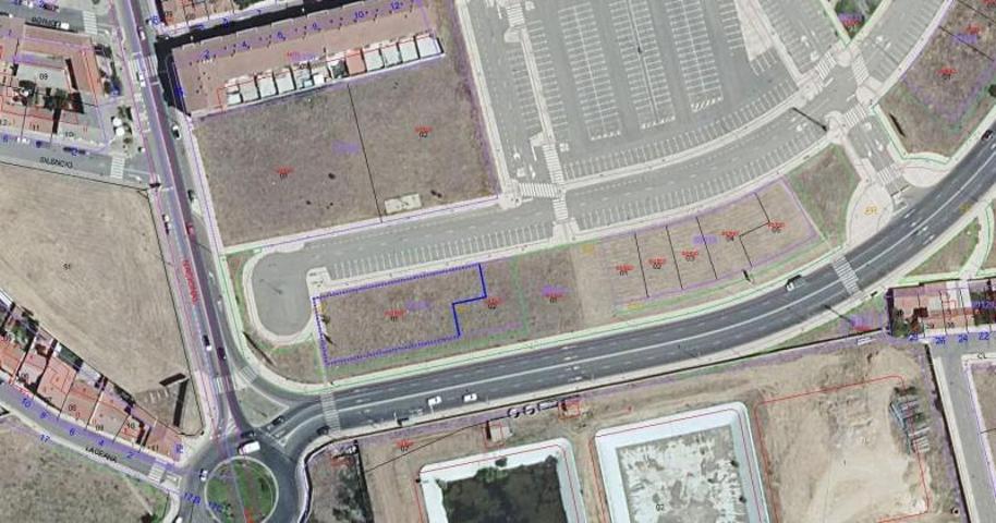 Terreno en venta en León, Eras de Renueva photo 0