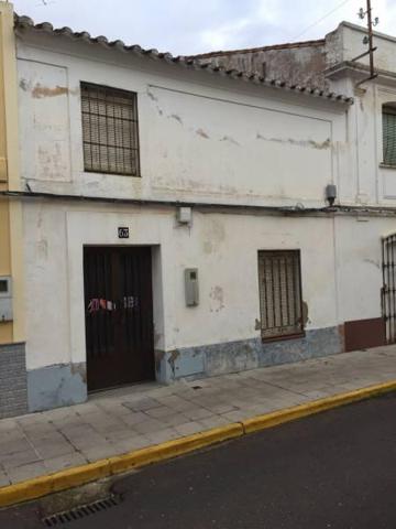 Casa en venta en Montijo, CENTRO photo 0