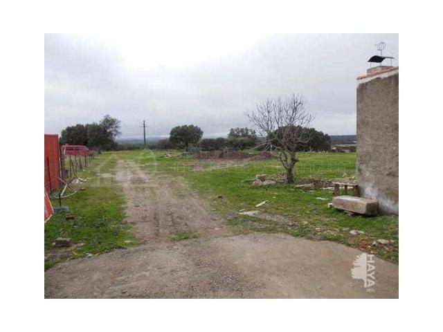 Terreno en venta en Malpartida de Plasencia photo 0