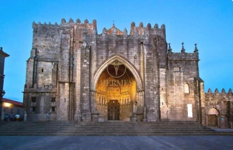 Casa con terreno en venta en Tui photo 0