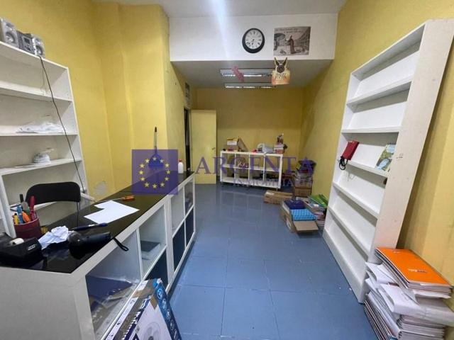 Local comercial en alquiler en Cáceres photo 0