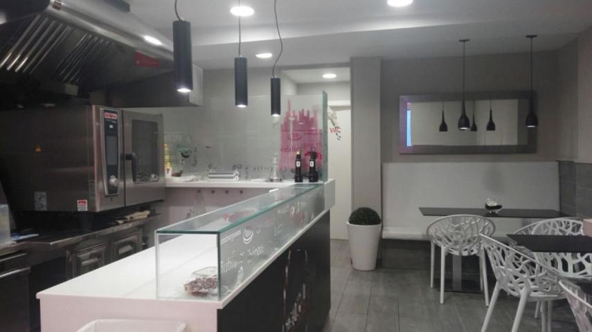 Local comercial en venta en Tarragona, Centro photo 0