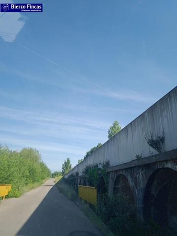 Terreno en venta en Cubillos del Sil, Northern spain photo 0
