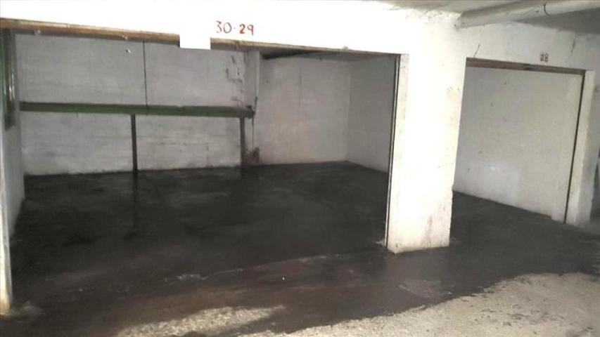 Parking en venta en Banyoles, La Farga photo 0