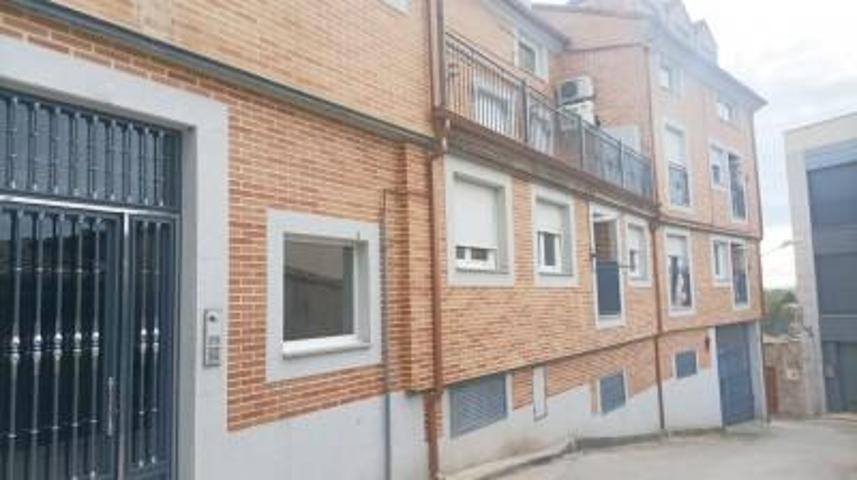 Garaje en venta en Alba de Tormes, Alba de Tormes Salamanca photo 0