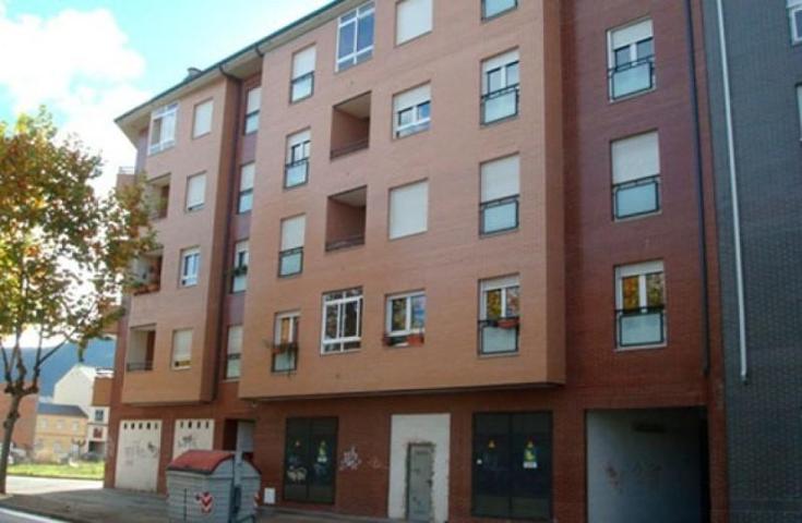 Parking en venta en Ponferrada, Flores del sil photo 0